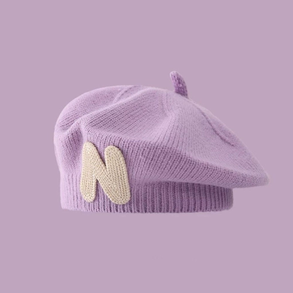Embroidery Letter N - หมวกเบเร่ต์เด็กเล็กปักลายตัวอักษร N แฟชั่น หมวกไหมพรมกันลมใส่สบาย หมวกบีนนี่อุ่นๆ สำหรับฤดูใบไม้ร่วงและฤดูหนาว