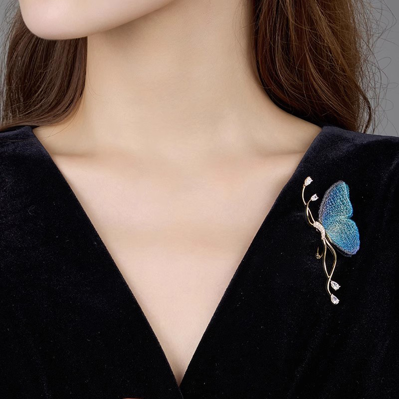 เข็มกลัดปักลายผีเสื้อสีน้ำเงิน - Embroidery Initials Designs บทวิจารณ์และราคา