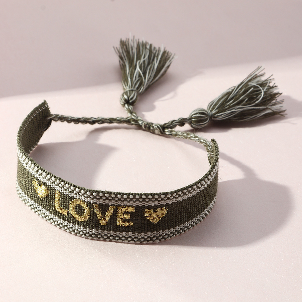 สร้อยข้อมือถักปักลายตัวอักษรทำ - Embroidery Letter N บทวิจารณ์และราคา
