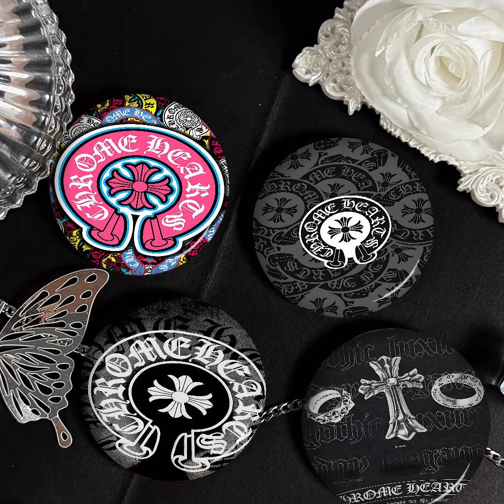 เข็มกลัดโลหะรูปหัวใจแบบนุ่ม คล - Embroidery H&M บทวิจารณ์และราคา