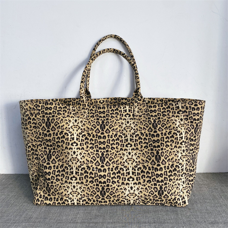 กระเป๋าผ้าแคนวาสลายเสือดาวปักล - Embroidery Motif บทวิจารณ์และราคา